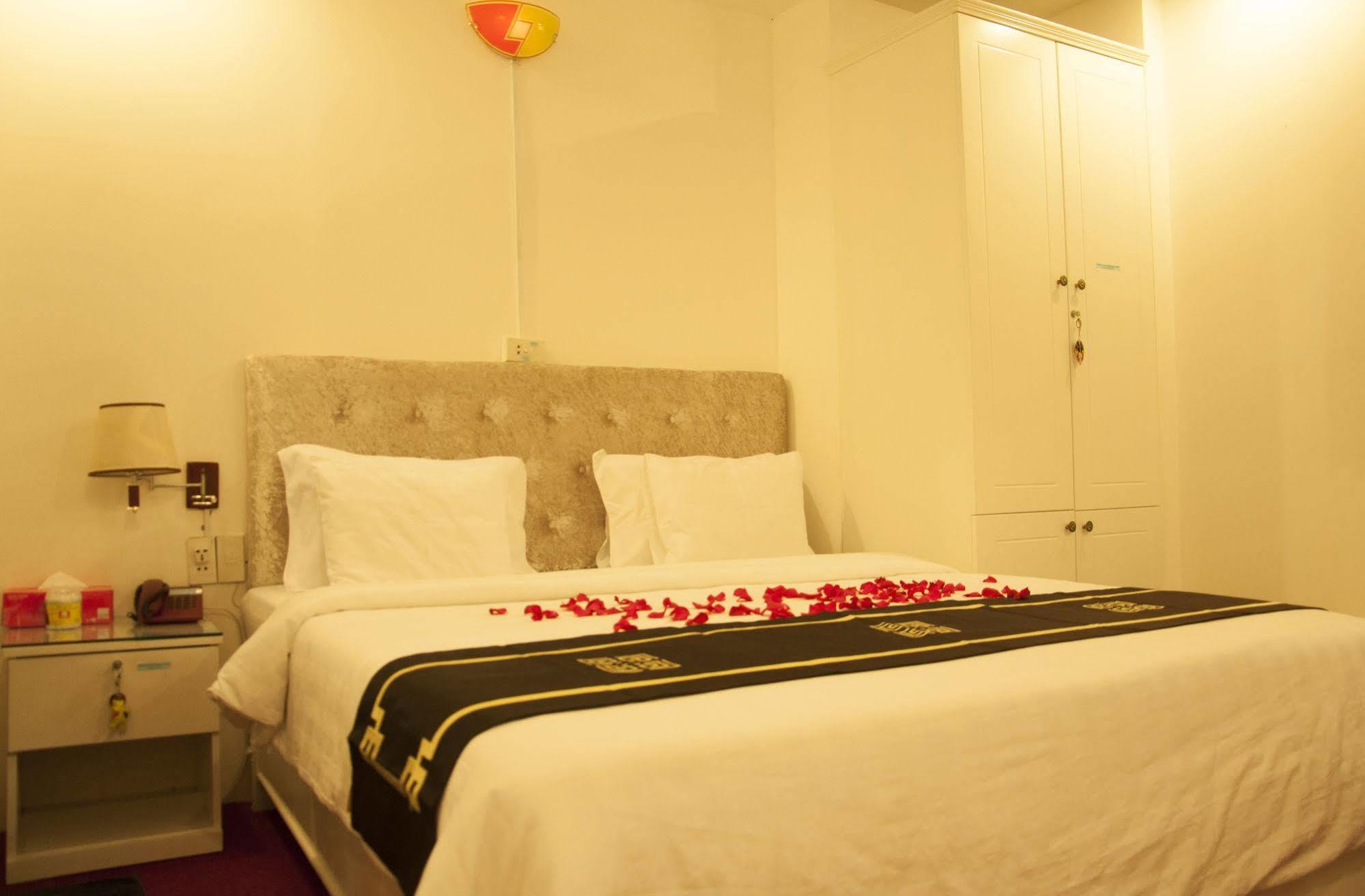 A25 Hotel - 274 De Tham Ho Chi Minh-stad Buitenkant foto