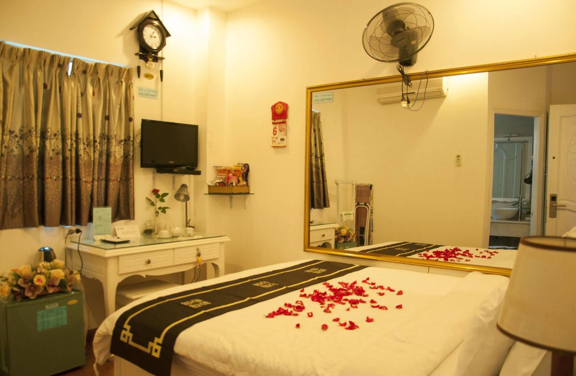 A25 Hotel - 274 De Tham Ho Chi Minh-stad Buitenkant foto